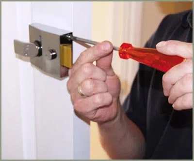 Locksmith Solution Services Kansas City, MO 816-537-1341 - 68-44-11